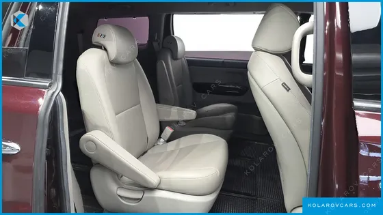 KIA CARNIVAL 9-SEATER PRESTIGE