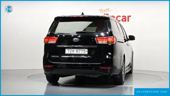 KIA CARNIVAL 11-SEATER PRESTIGE