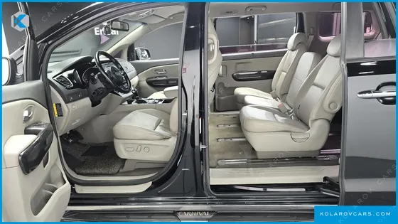 KIA CARNIVAL 11-SEATER PRESTIGE