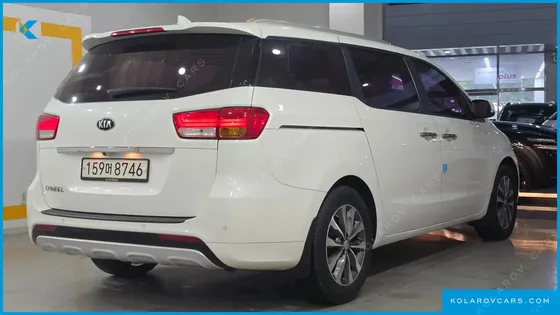 KIA CARNIVAL 9-SEATER LUXURY