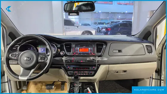 KIA CARNIVAL 9-SEATER PRESTIGE