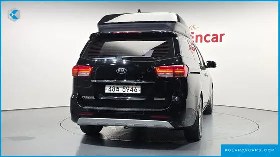 KIA CARNIVAL GASOLINE 7-SEATER HI-LIMOUSINE