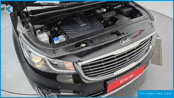 KIA CARNIVAL GASOLINE 7-SEATER HI-LIMOUSINE