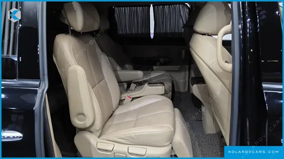 KIA CARNIVAL GASOLINE 7-SEATER HI-LIMOUSINE