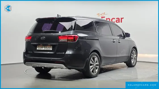 KIA CARNIVAL 7-SEATER LIMOUSINE