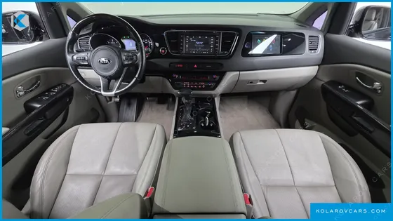 KIA CARNIVAL 7-SEATER LIMOUSINE