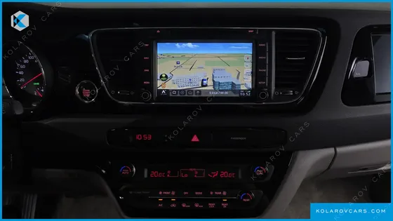 KIA CARNIVAL 7-SEATER LIMOUSINE