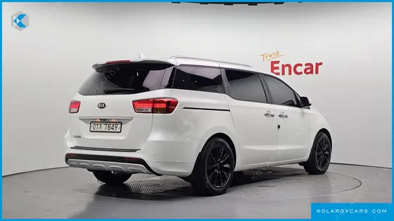 KIA CARNIVAL 9-SEATER PRESTIGE