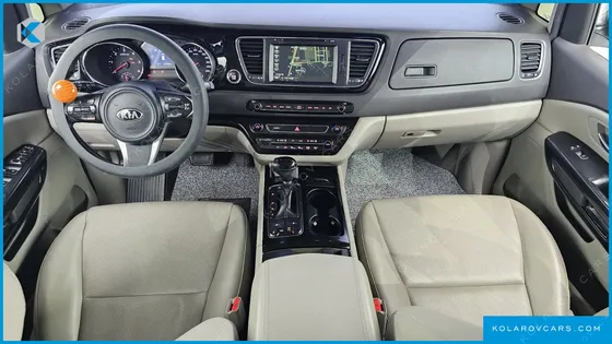 KIA CARNIVAL 9-SEATER PRESTIGE
