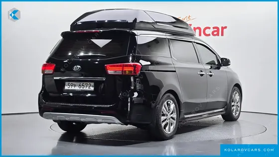 KIA CARNIVAL 9-SEATER NOBLESSE