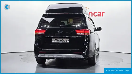 KIA CARNIVAL 9-SEATER NOBLESSE