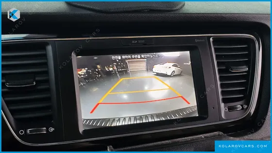 KIA CARNIVAL 9-SEATER NOBLESSE