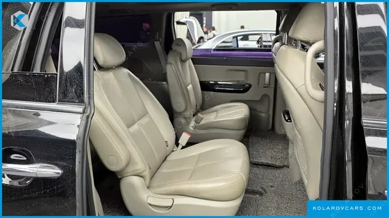 KIA CARNIVAL 9-SEATER NOBLESSE