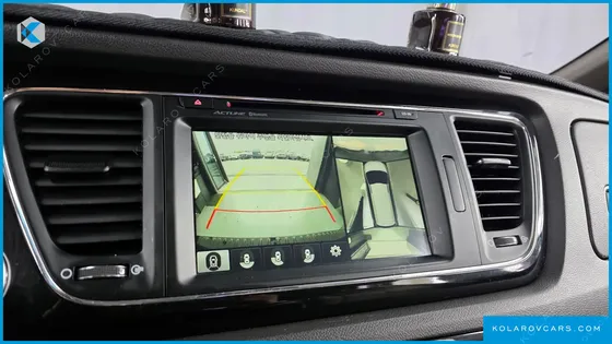 KIA CARNIVAL 9-SEATER NOBLESSE