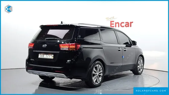 KIA CARNIVAL 9-SEATER PRESTIGE