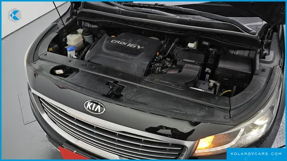 KIA CARNIVAL 9-SEATER PRESTIGE