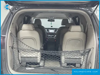 KIA CARNIVAL 11-SEATER DELUXE