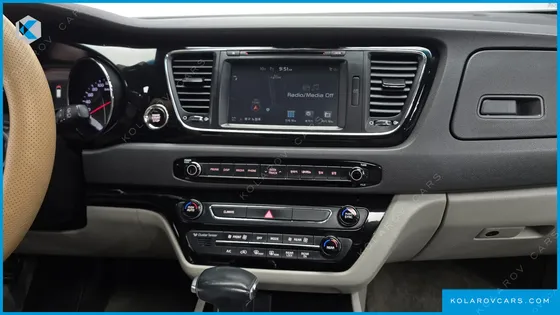 KIA CARNIVAL 9-SEATER NOBLESSE SPECIAL