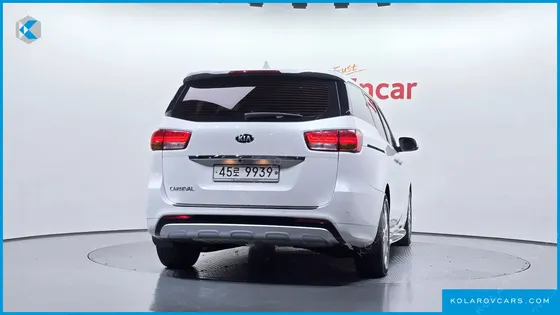 KIA CARNIVAL 9-SEATER PRESTIGE