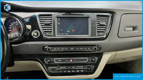 KIA CARNIVAL 9-SEATER PRESTIGE
