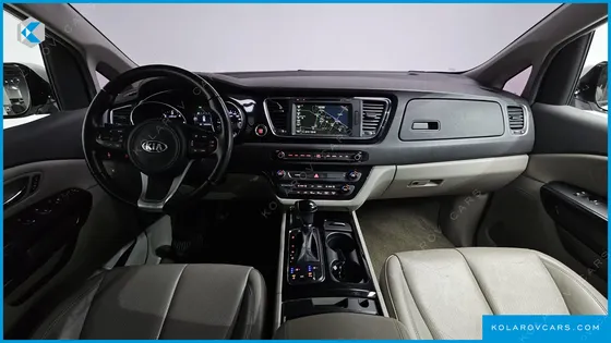 KIA CARNIVAL 9-SEATER NOBLESSE