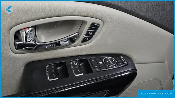 KIA CARNIVAL 9-SEATER NOBLESSE