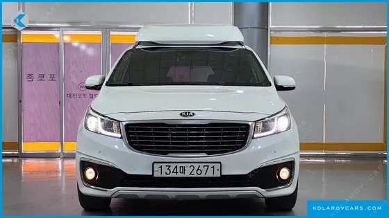KIA CARNIVAL 9-SEATER HI-LIMOUSINE