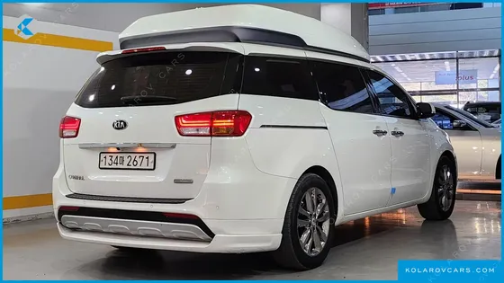 KIA CARNIVAL 9-SEATER HI-LIMOUSINE