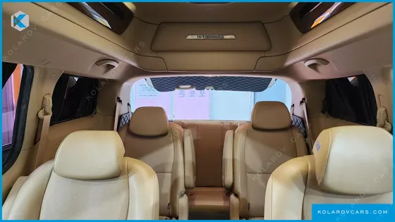 KIA CARNIVAL 9-SEATER HI-LIMOUSINE