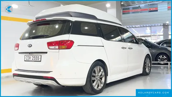 KIA CARNIVAL 9-SEATER HI-LIMOUSINE