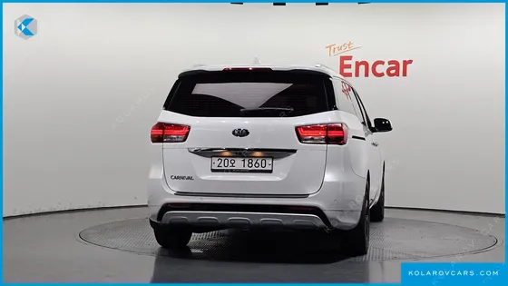 KIA CARNIVAL 9-SEATER PRESTIGE