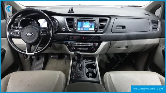 KIA CARNIVAL 9-SEATER LUXURY