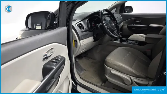 KIA CARNIVAL 9-SEATER LUXURY