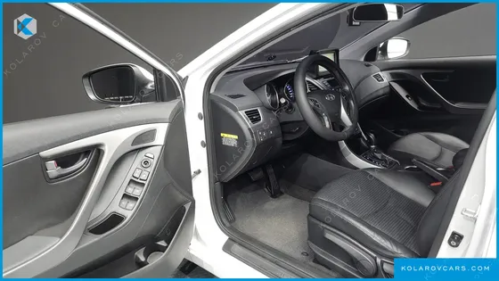 HYUNDAI ELANTRA (AVANTE) 1.6 GDI SMART
