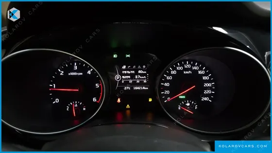 KIA CARNIVAL 9-SEATER HI-LIMOUSINE