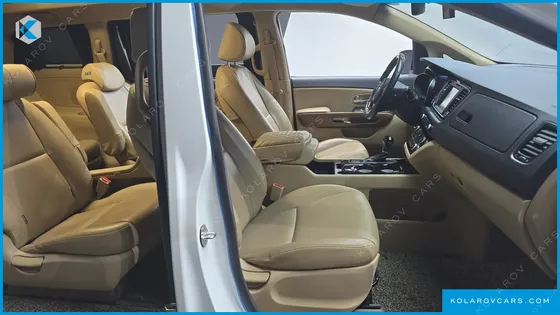 KIA CARNIVAL 9-SEATER HI-LIMOUSINE