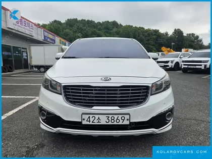 KIA CARNIVAL 7-SEATER LIMOUSINE