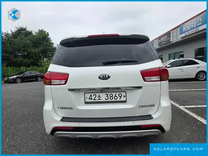 KIA CARNIVAL 7-SEATER LIMOUSINE
