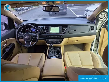 KIA CARNIVAL 7-SEATER LIMOUSINE