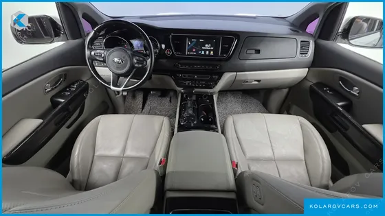 KIA CARNIVAL 7-SEATER LIMOUSINE