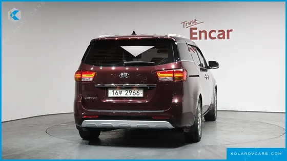 KIA CARNIVAL 9-SEATER PRESTIGE