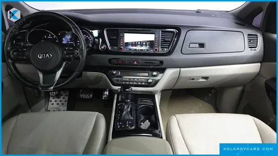 KIA CARNIVAL 9-SEATER PRESTIGE