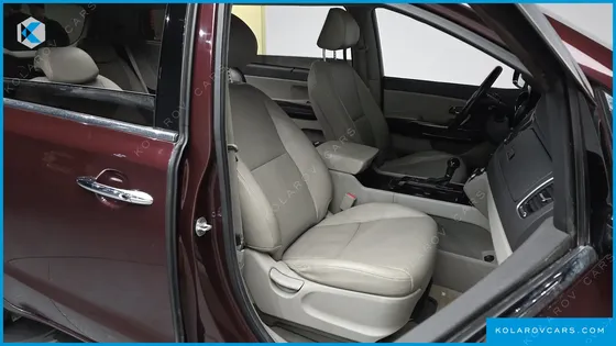 KIA CARNIVAL 9-SEATER PRESTIGE