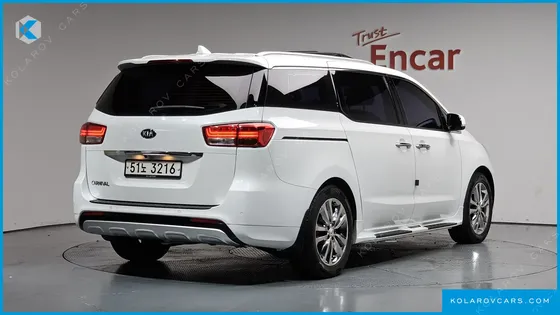 KIA CARNIVAL 9-SEATER PRESTIGE