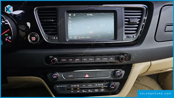 KIA CARNIVAL 9-SEATER PRESTIGE