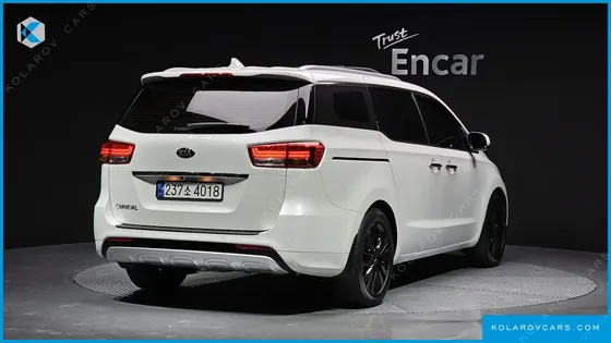 KIA CARNIVAL 9-SEATER NOBLESSE SPECIAL