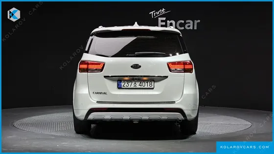 KIA CARNIVAL 9-SEATER NOBLESSE SPECIAL