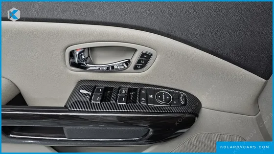 KIA CARNIVAL 9-SEATER NOBLESSE SPECIAL