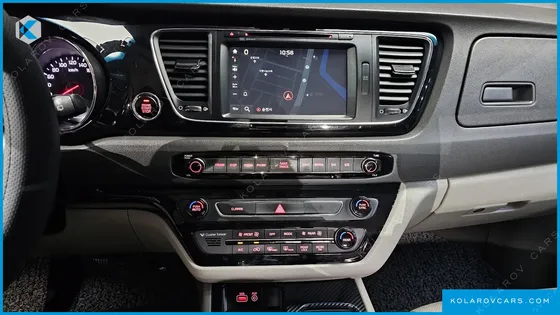 KIA CARNIVAL 9-SEATER NOBLESSE SPECIAL