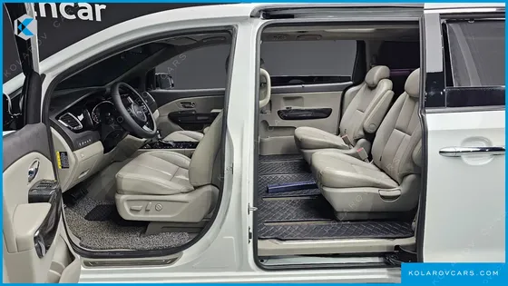 KIA CARNIVAL 9-SEATER NOBLESSE SPECIAL